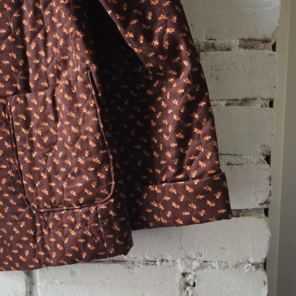 Quilted Sweater Jacket with front pocket and buttons cardigan style jacket - Picture 5 of 6